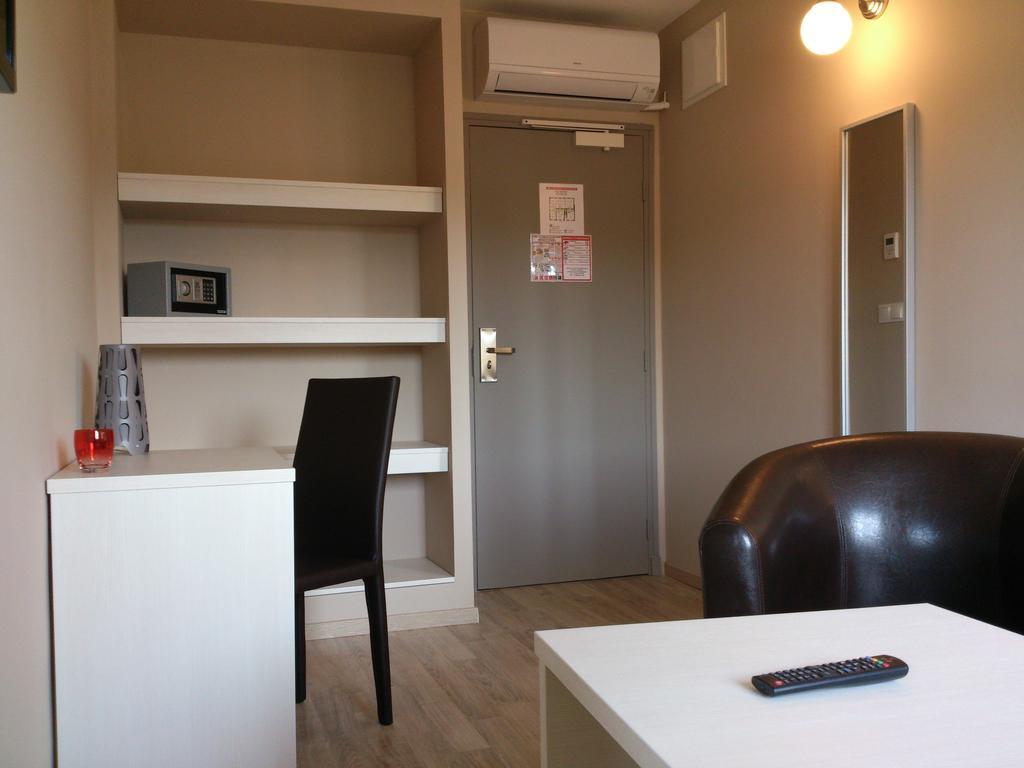 Hotel Les Petits Oreillers Saint-Martin-d'Ardeche Phòng bức ảnh