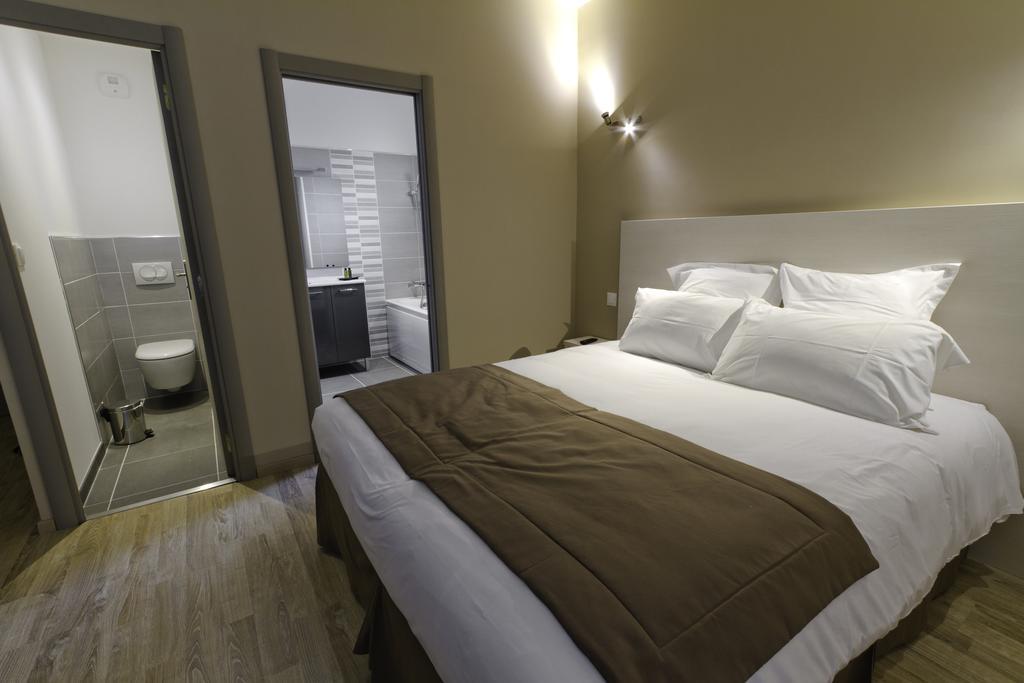 Hotel Les Petits Oreillers Saint-Martin-d'Ardeche Phòng bức ảnh