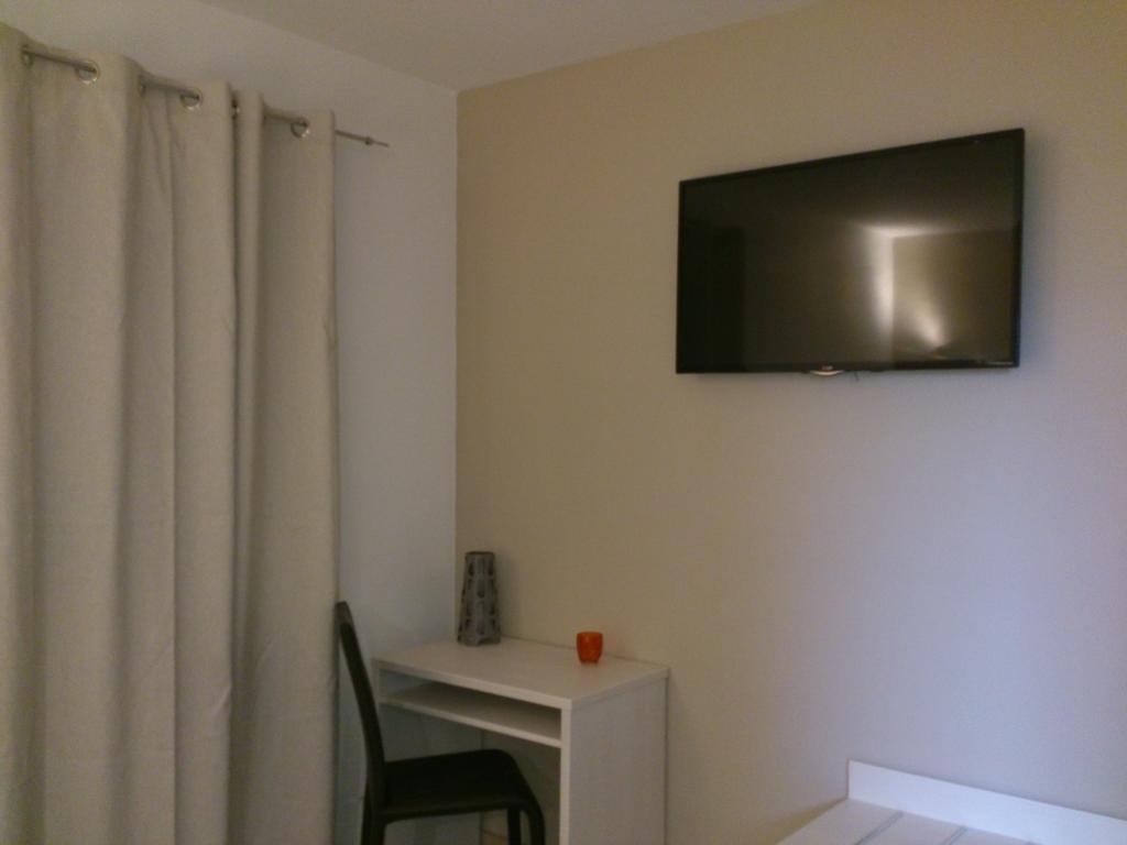 Hotel Les Petits Oreillers Saint-Martin-d'Ardeche Phòng bức ảnh